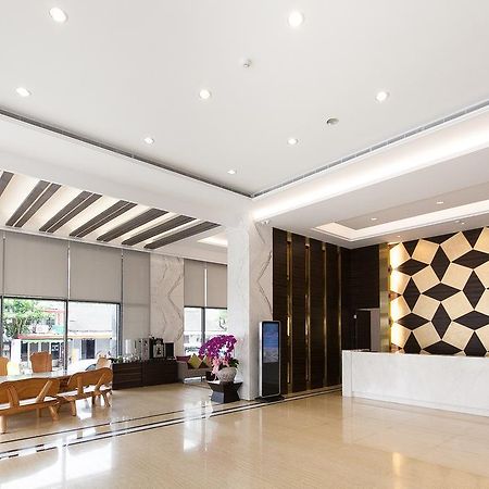 Hoya Hotel Taitung Luaran gambar